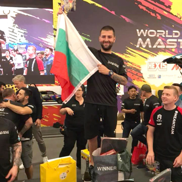 Иван Тенчев стана световен шампион по инсталиране на фолио Иван Тенчев стана световен шампион по инсталиране на фолио