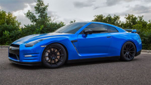 Автомобил с фолио син гланц металик 3M 1080-G337 Gloss Blue Fire