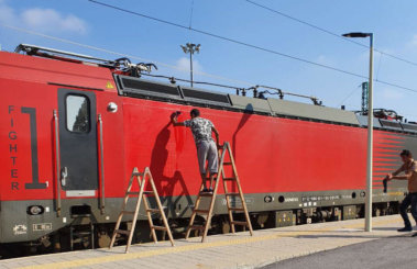 Подготовка за облепяне на вагон с фолио