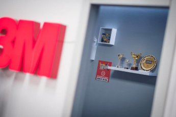 Титлите на Иван Тенчев от шампионати за car wrap