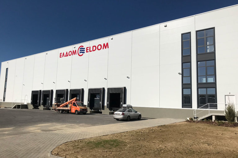 Логистична база Елдом - с. Тополи с надписи от 3M фолио