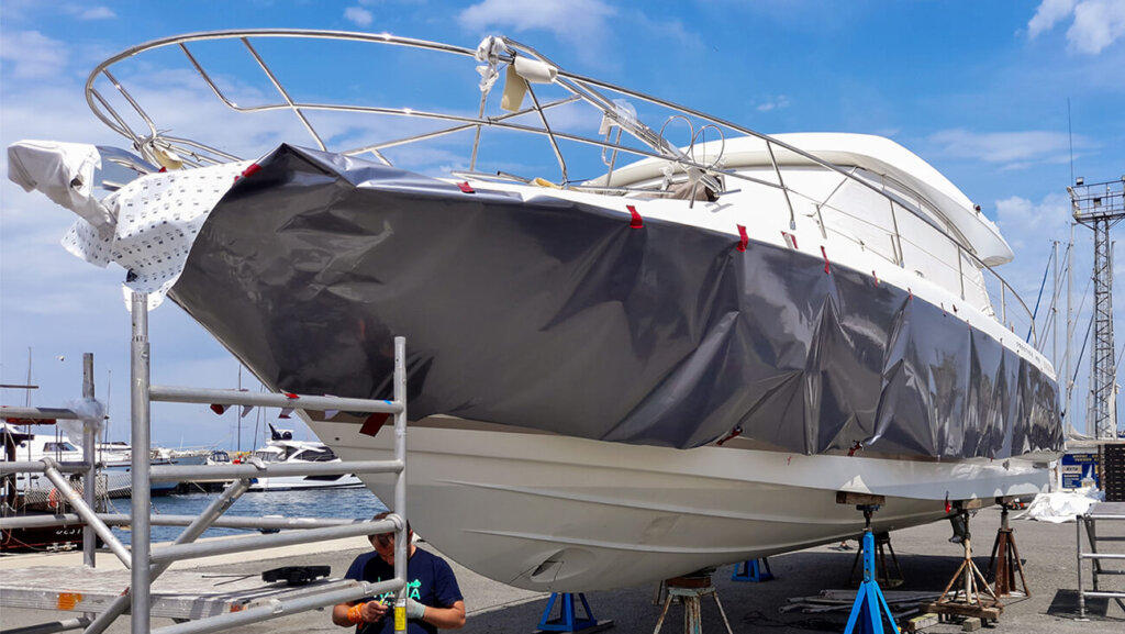 Wrapping a yacht with 3M Wrap Film 1080-G201, anthracite color