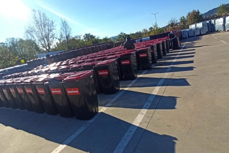 Фолио-3M-Print-Wrap-IJ180mC-10LSE-се-залепя-върху-трудни-за-залепяне-повърхности