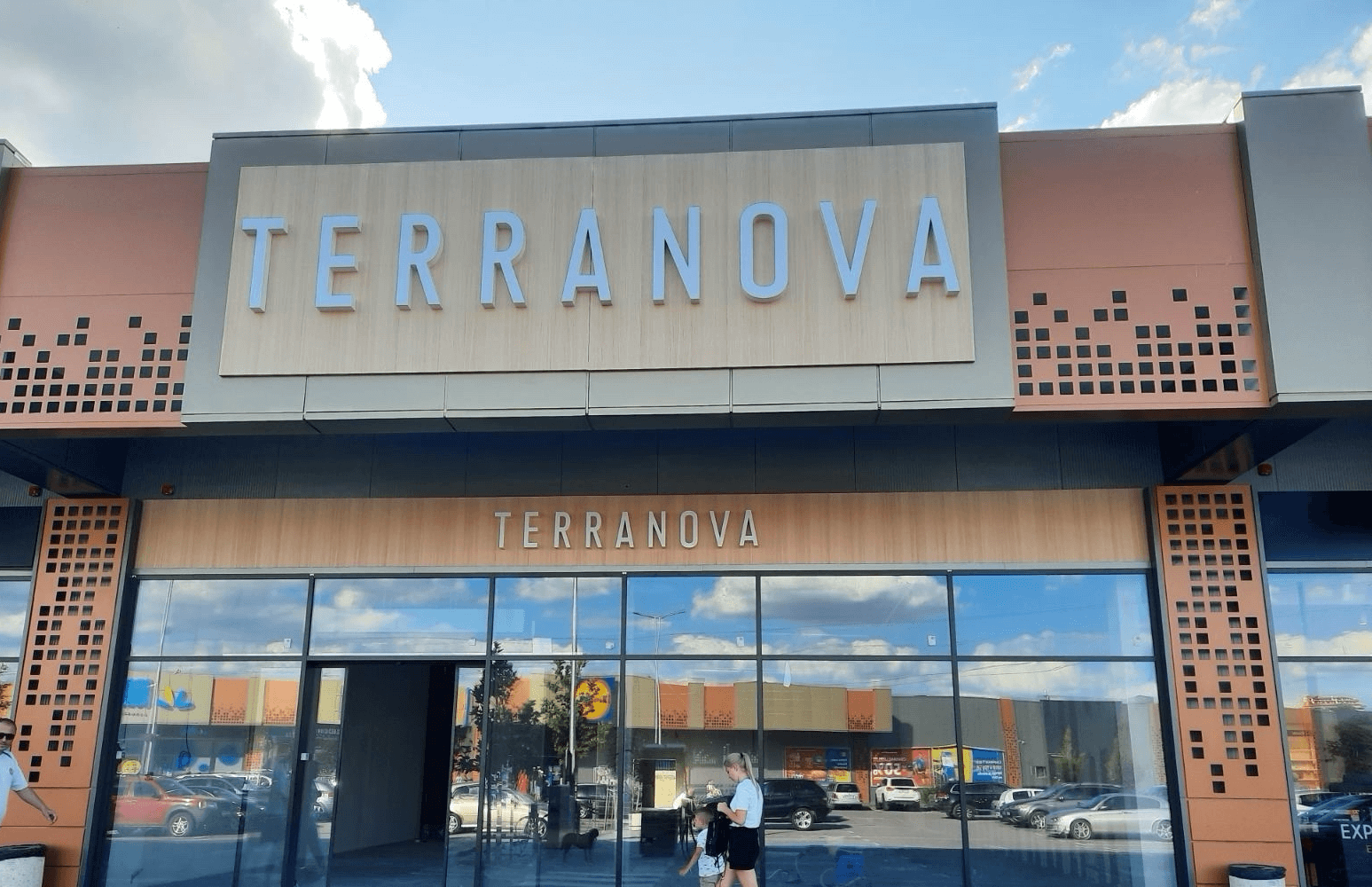 Fashion Meets Innovation at Terranova with 3M DI-NOC